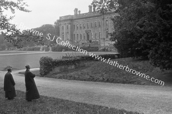 HEYTHORP HALL FROM GARDEN